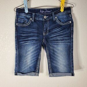 Ariya Jeans Womans Shorts Size 7/8 Rolled Cuff Embellished Denim Bermuda Shorts